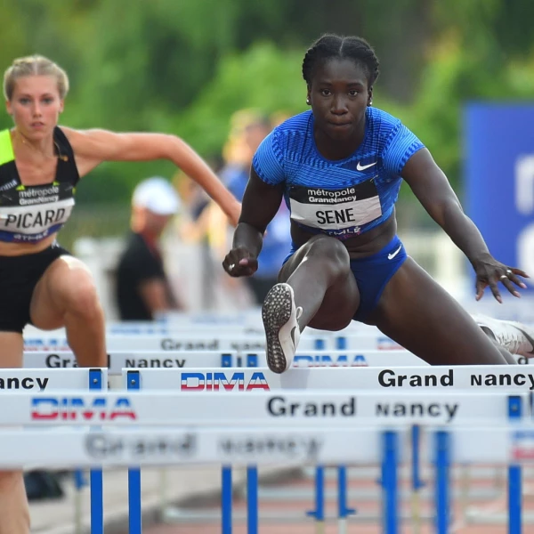 Découvrez le parcours de Awa Sene